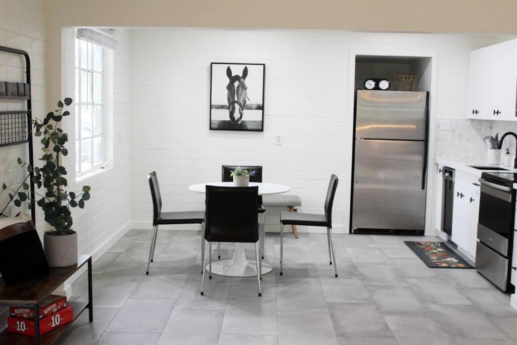 Remodeled Modern Ground Level Apt Blocks To Dwntn - B Tempe Exterior foto